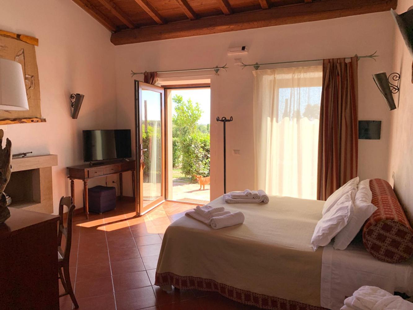 Resort Fonte Vulci Canino Exteriör bild
