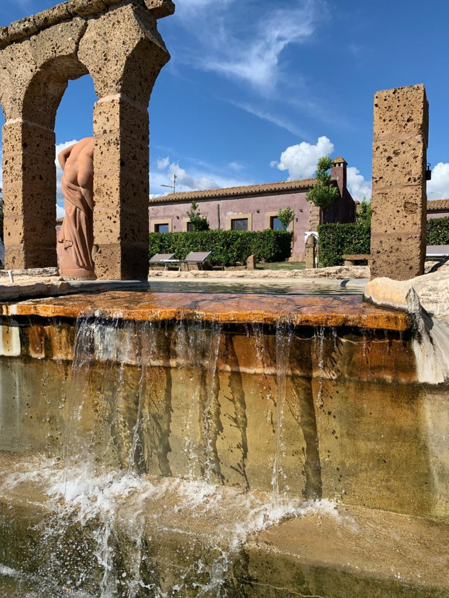 Resort Fonte Vulci Canino Exteriör bild