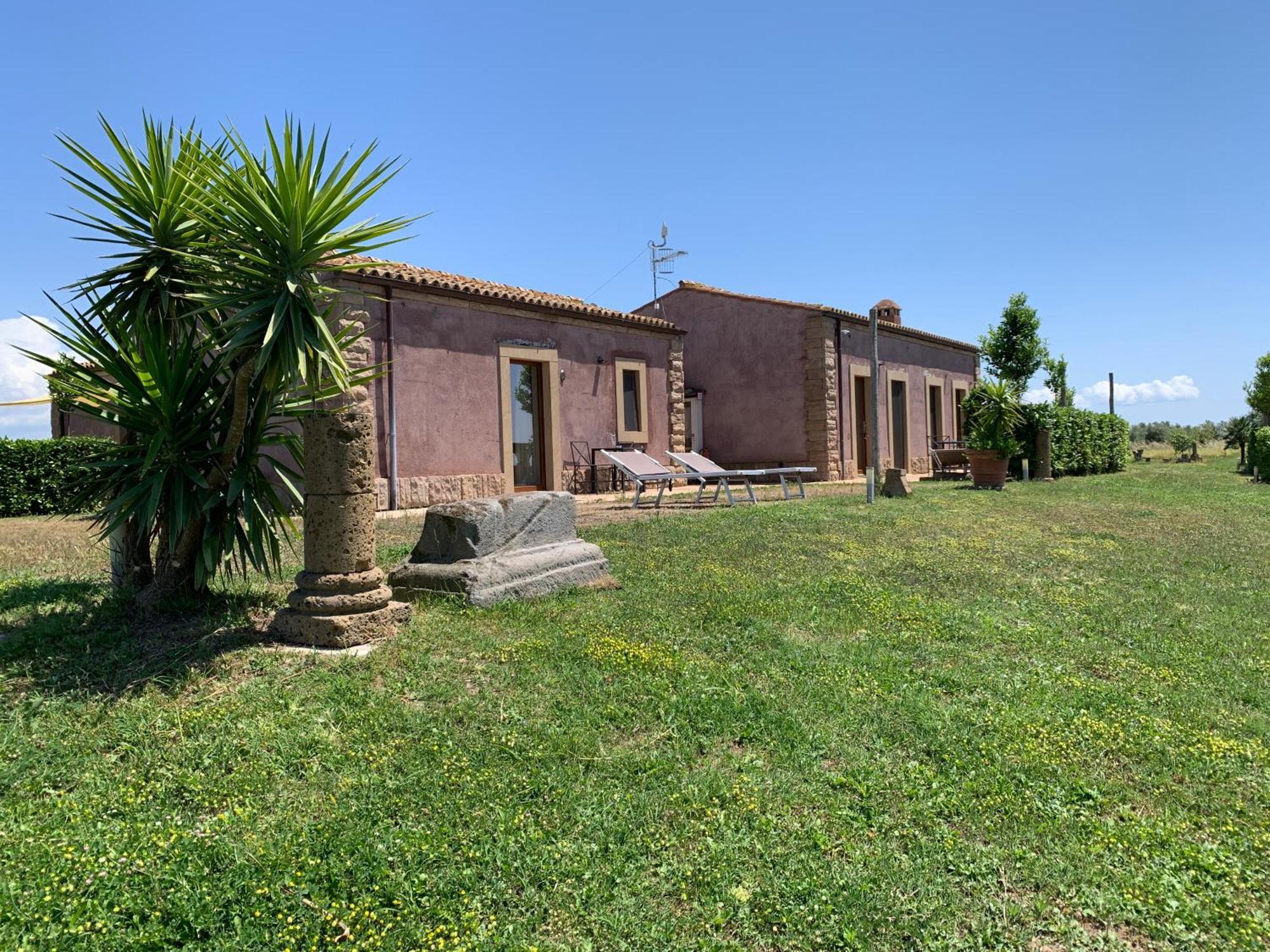 Resort Fonte Vulci Canino Exteriör bild